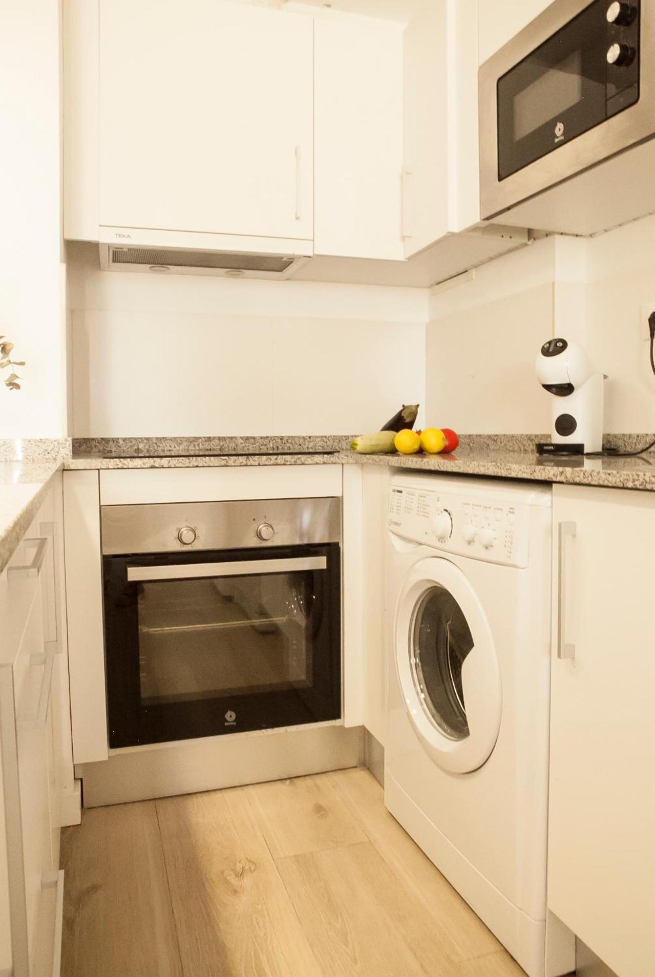 Apartamentos Rg Hospital Valme إشبيلية المظهر الخارجي الصورة